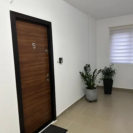 Natymar Apartment Adjud Exterior photo